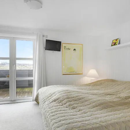 Feriehus 4 Bedroom Gorgeous In