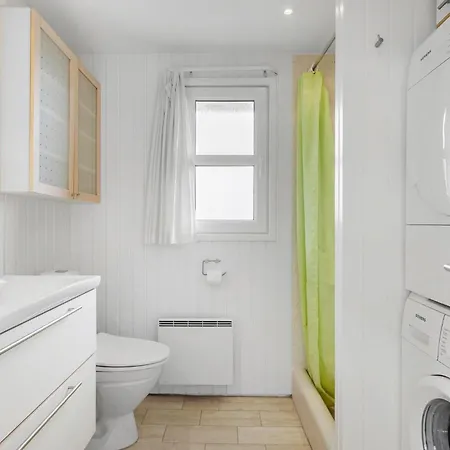 4 Bedroom Beautiful In