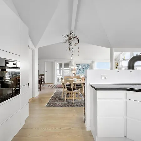 4 Bedroom Gorgeous In