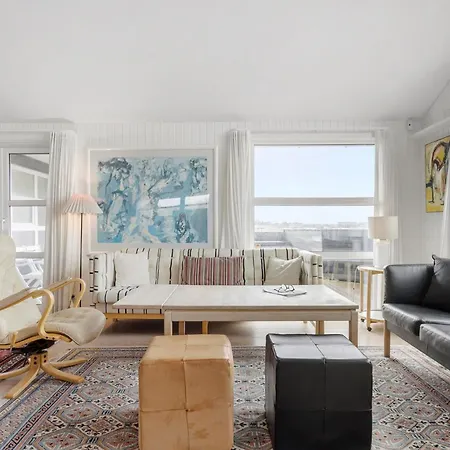 4 Bedroom Beautiful In