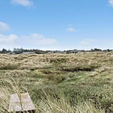 Vakantiehuis 4 Bedroom Beautiful In