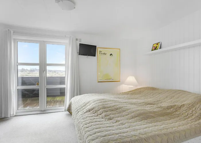 Semesterbostad 4 Bedroom Beautiful In